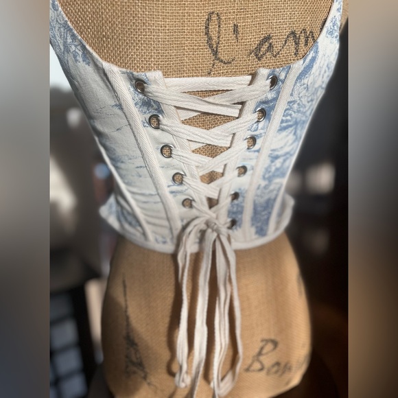 [SOLD] RARE AmbrHouse Corset - Picture 6 of 8